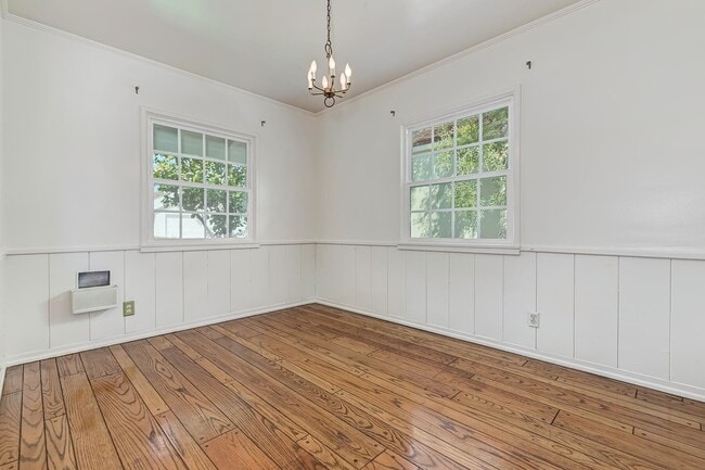 Photo - 11438 Berwick St