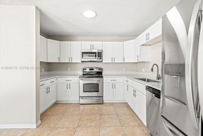 Photo - 1542 N Lawnwood Cir