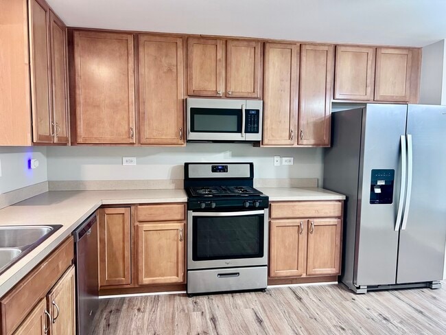 Photo - 2518 Anna Wy