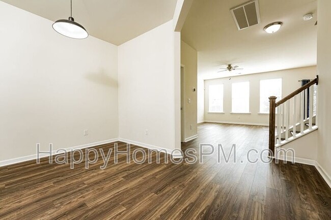 Photo - 514 Adalina Dr