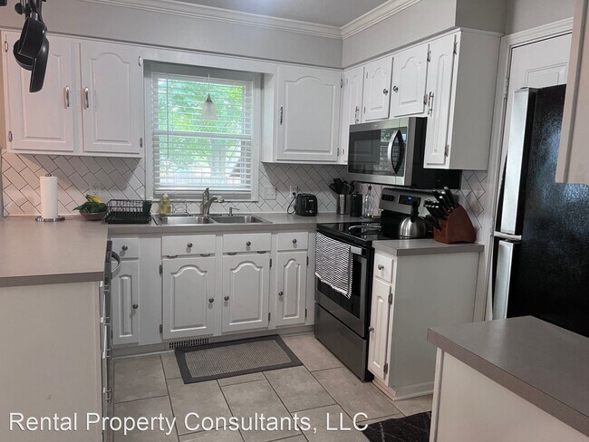 Photo - 3 br, 2 bath House - 1645 Stilesgate St. SE