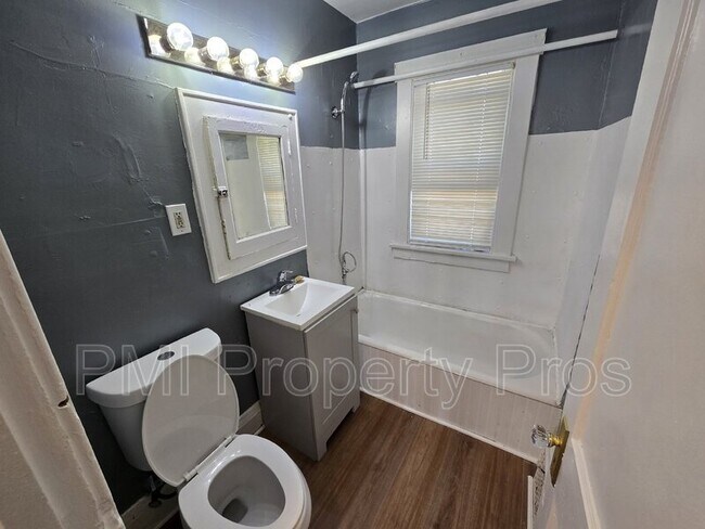 Photo - 3371 N Richards St