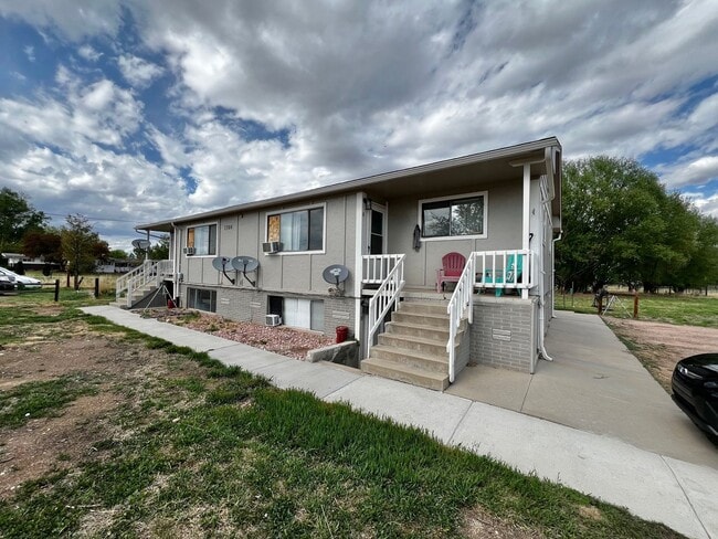 Building Photo - SummitView1300 (MK-KS) Unit B8