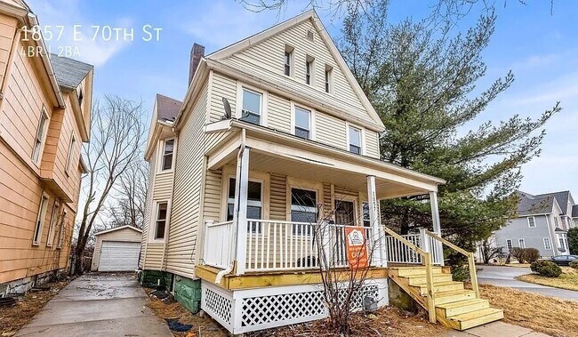 Photo - 1857 E 70th St