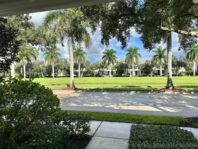 1454 S Jeaga Dr
