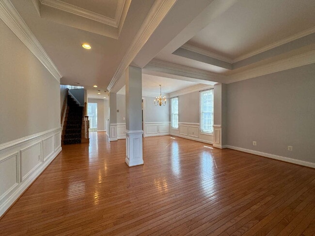 Photo - Spacious Elegance in Gated Piedmont!