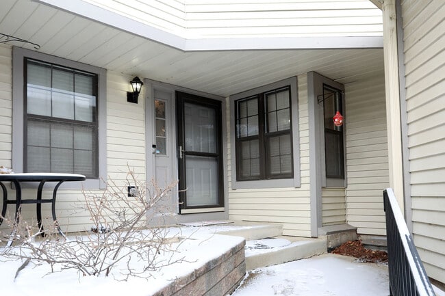 Photo - 966 N Auburn Woods Dr