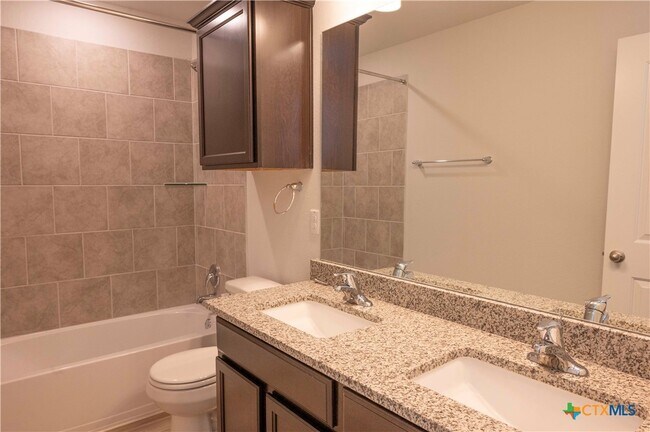 Photo - 3701 Moffat Ct