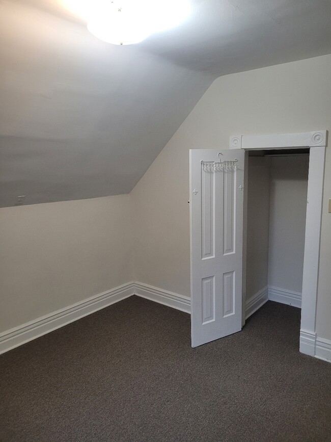 Photo - 1147 Ingersoll St