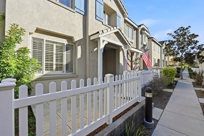 Photo - 1446 Trouville Ln