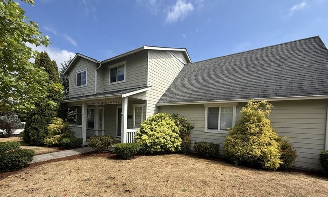 Building Photo - Newly Updated Lake Stevens Home - Avail 8/15!