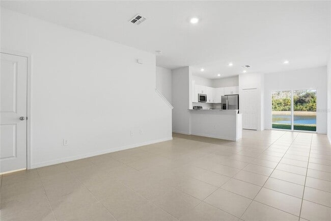 Photo - 282 27th St SE