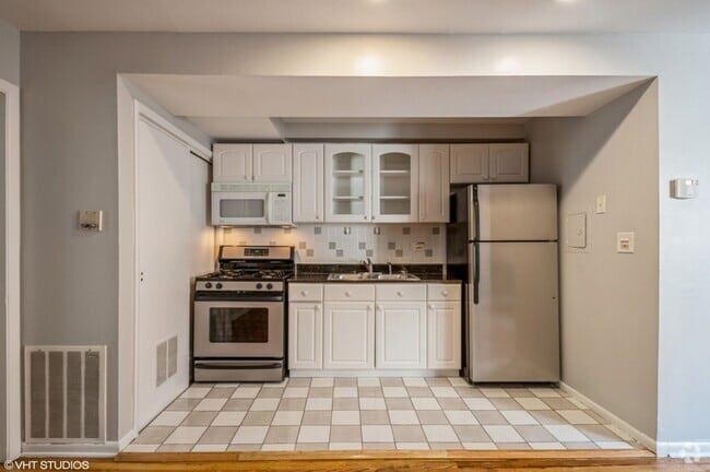 Building Photo - 660 W Melrose St Unit 1E Rental