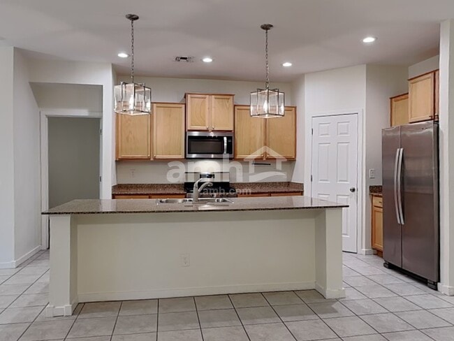 Photo - 701 W Micanopy Trl.