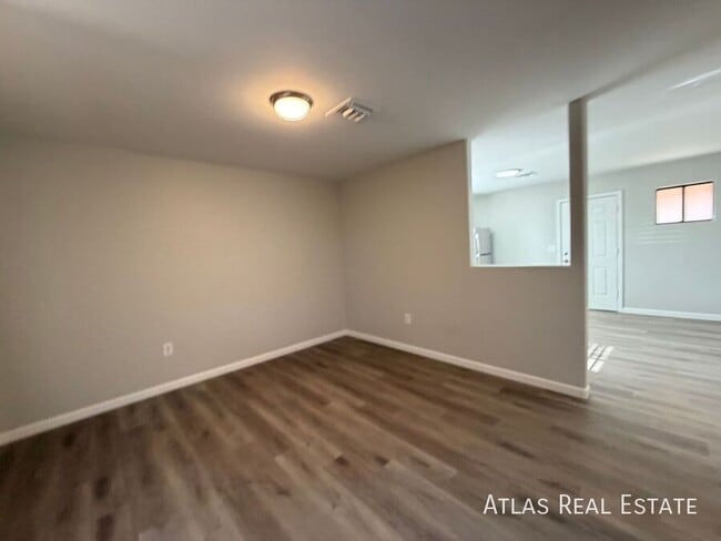 Photo - 506 N Iroquois Ave Unit 1