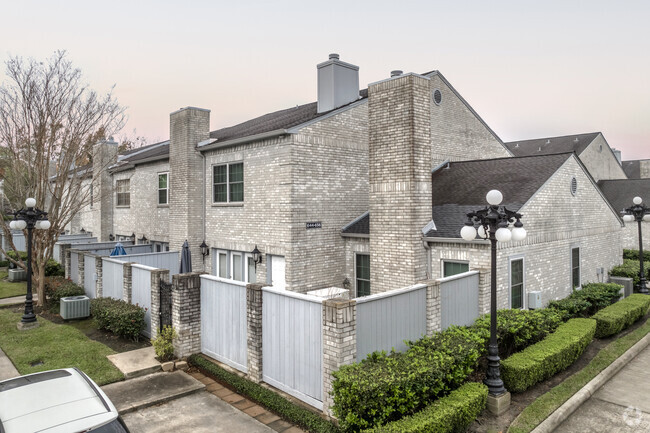 Photo - Marlborough Square Townhomes