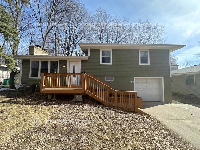 Building Photo - 1649 Ottawa Ave S