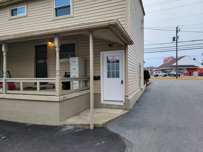 Photo - 317 W Main St Unit C