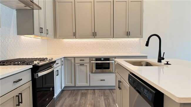 Photo - 201 Prairie Ln