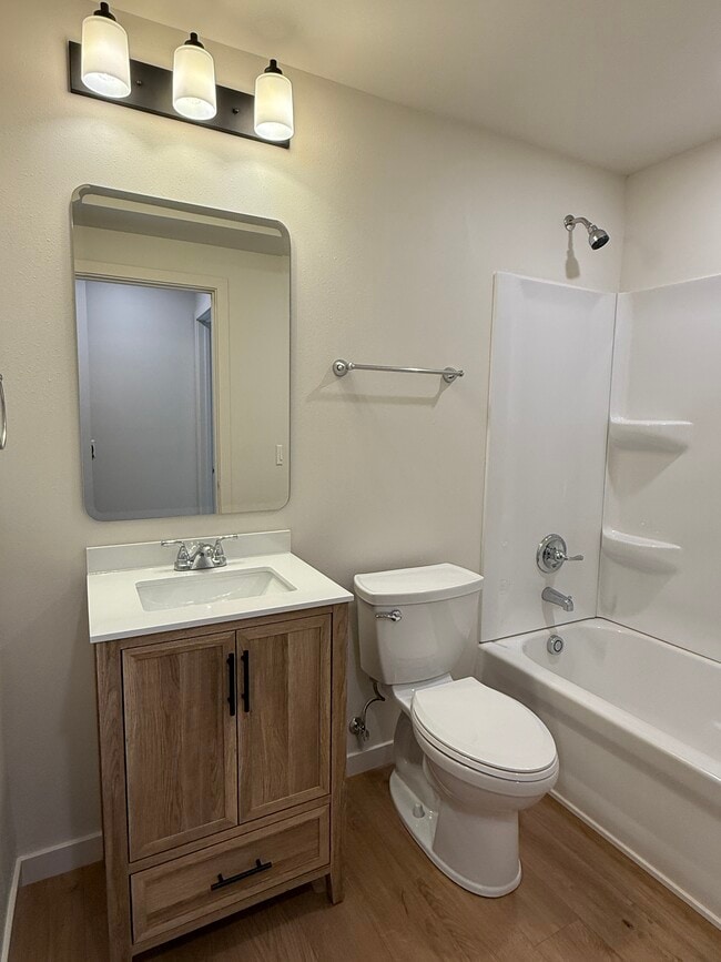 Photo - 104 Forton St Unit 104 Forton St