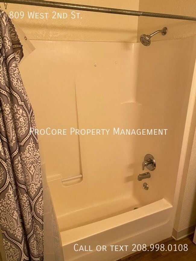 Photo - 2 Bed Modern Updates, 1.5 Baths, Semi-Fenced Covered Patio