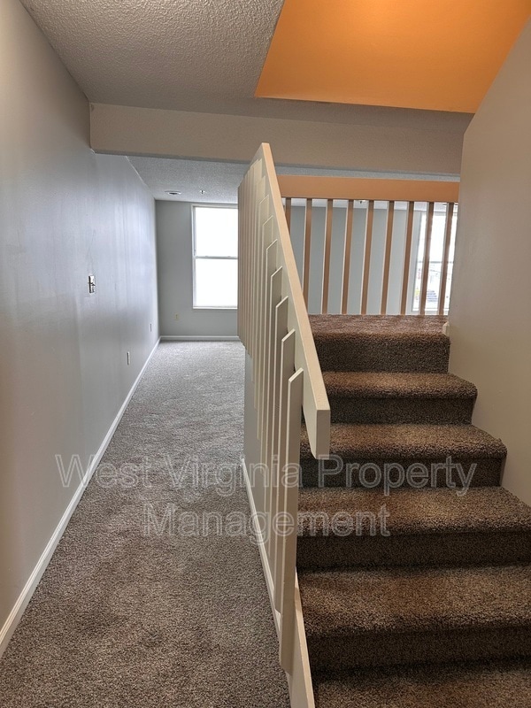 Photo - 104 N 8th St Unit Apt 206