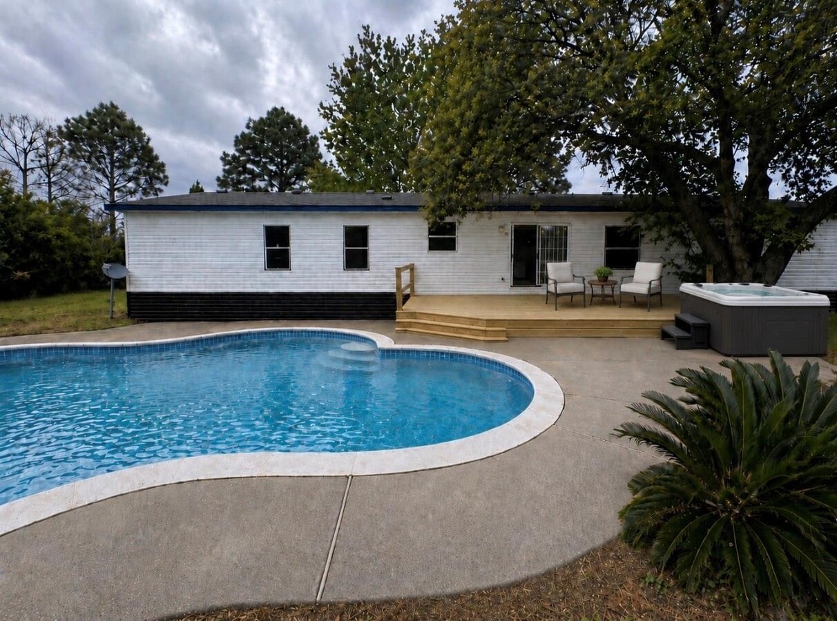 Photo - 1506 Airline Ct