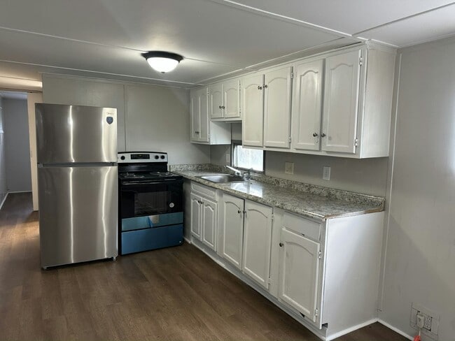 Photo - 2245 New Tampa Hwy