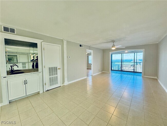 Photo - 2711 First St Unit 102