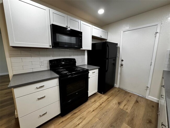 1311 Barbara Dr