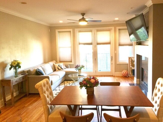 Photo - 3024 N Sheffield Ave Unit 3S