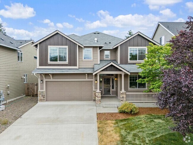 Building Photo - Luxury 4 Bed Home with Bonus Room, Fire Pi...