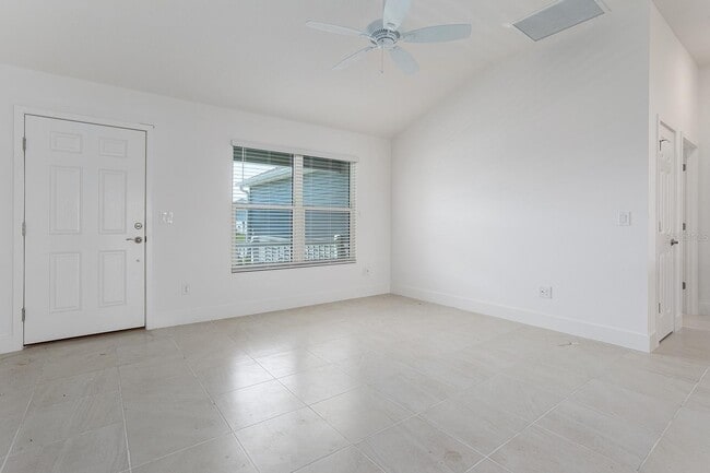 Photo - 6385 Danielson Lp