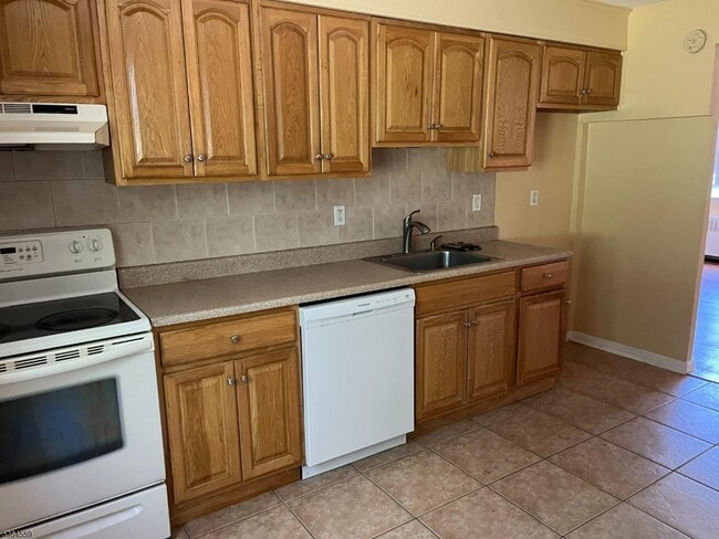 Photo - 80C Troy Dr House