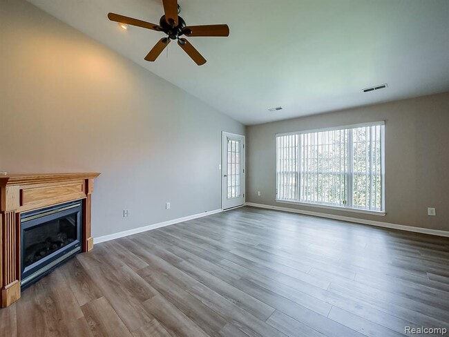 Photo - 8208 Chesapeake Cir Unit 95