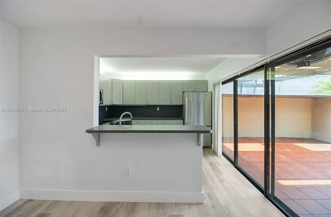 Photo - 4732 SW 67th Ave