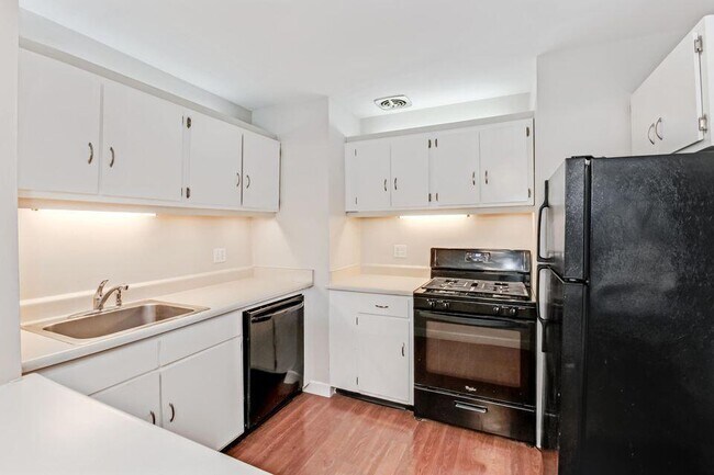 Photo - 2025 E Greenwich Ave