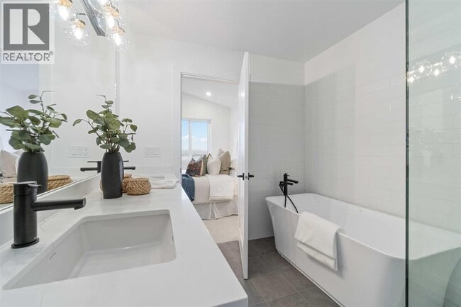 Photo - 1162 Howse Pl