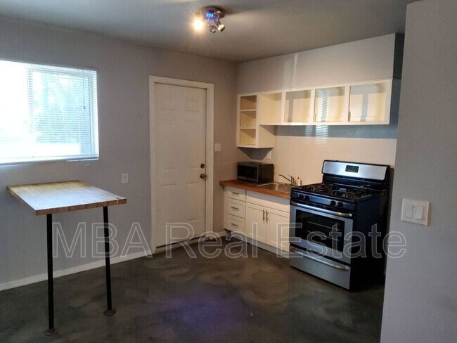 Photo - 3427 N 12th Pl Unit #1