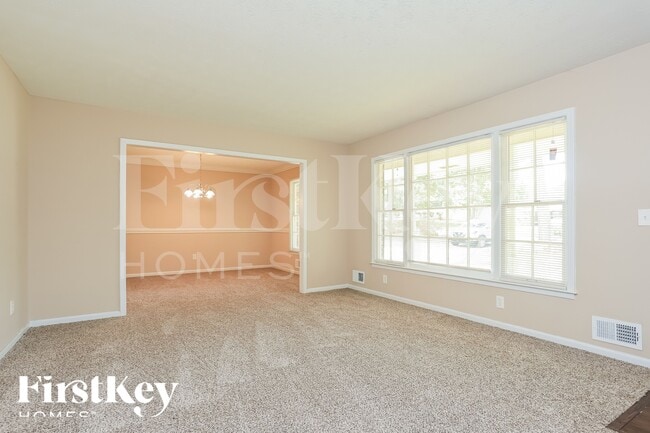 Photo - 1348 Yates Ave