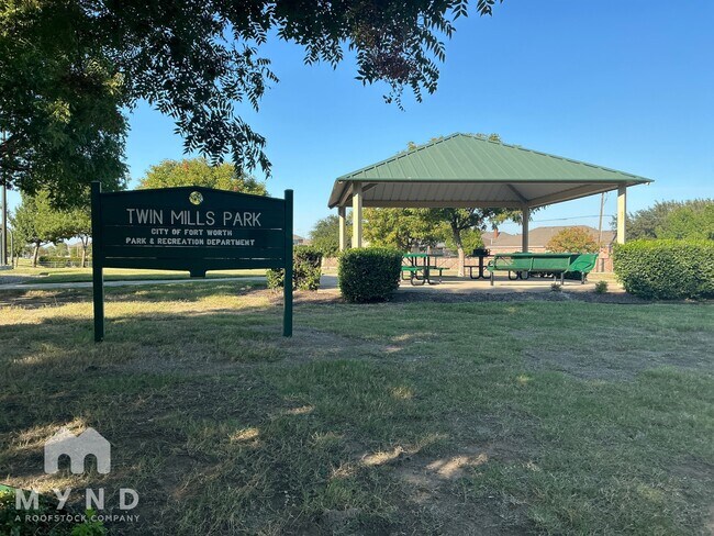 Photo - 5013 Cedar Springs Dr