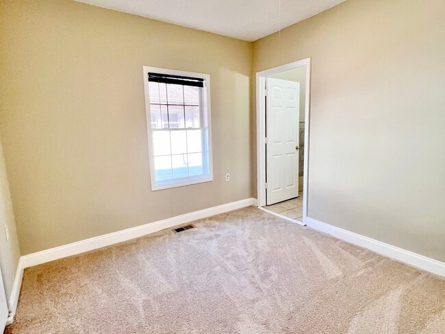 Photo - 829 Dillard St