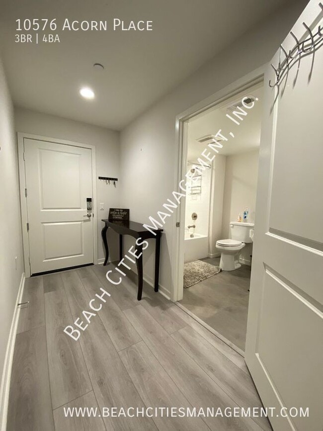 Photo - 10576 Acorn Pl