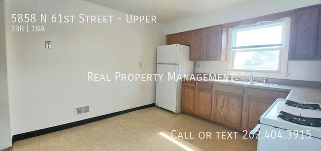 Photo - 5858 N 61st St Unit Upper