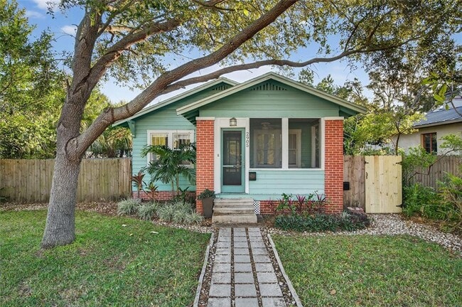 Photo - 2905 14th St N