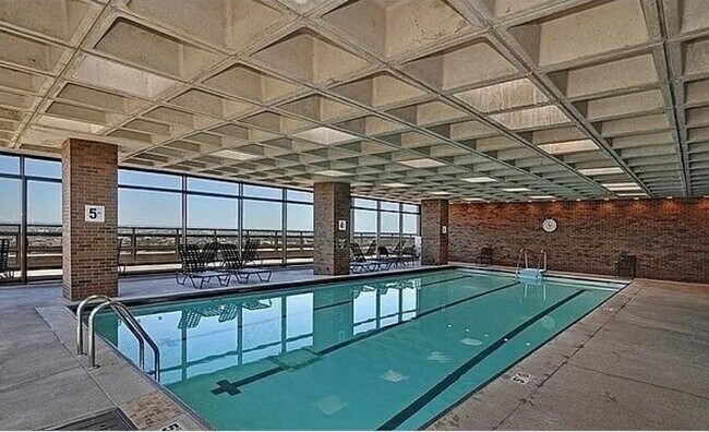 Photo - 2650 N Lakeview Ave Unit 3106