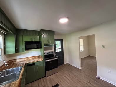 2871 New Clinton Rd