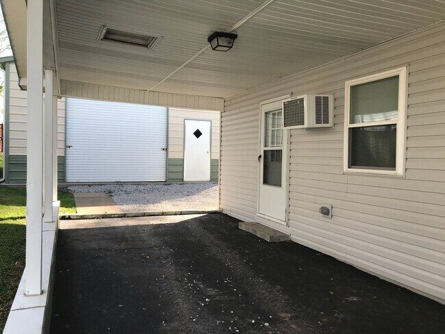 Photo - SOUTHSIDE GEM