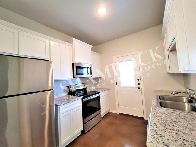 Photo - 1002 Sparrow Cove