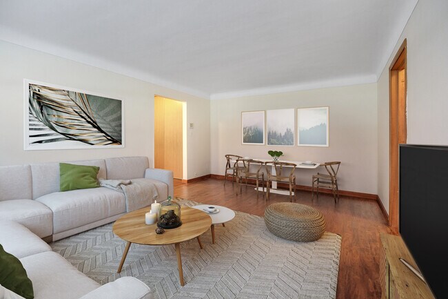 Photo - Iglehart Court